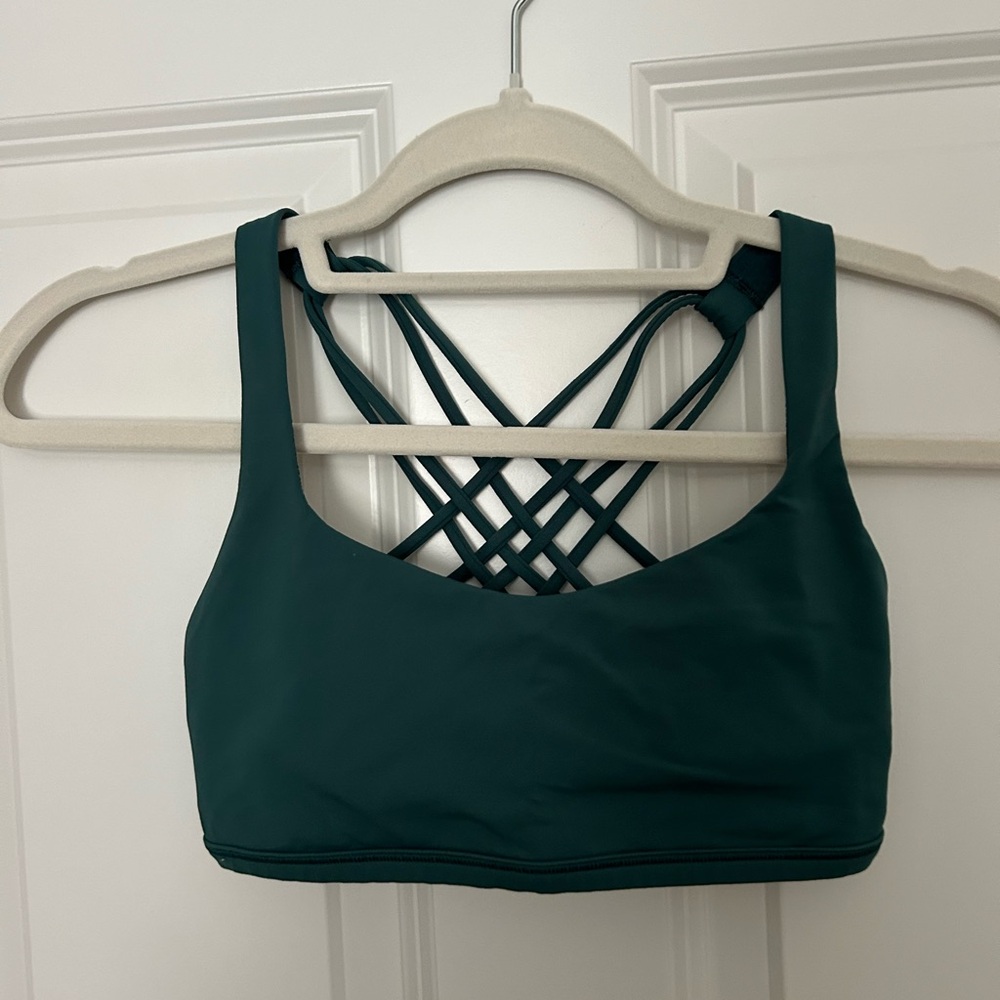 Lululemon sports bra